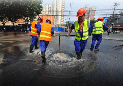 水務(wù)企業(yè)經(jīng)受“烤驗(yàn)”  申城高溫供水平穩(wěn)  