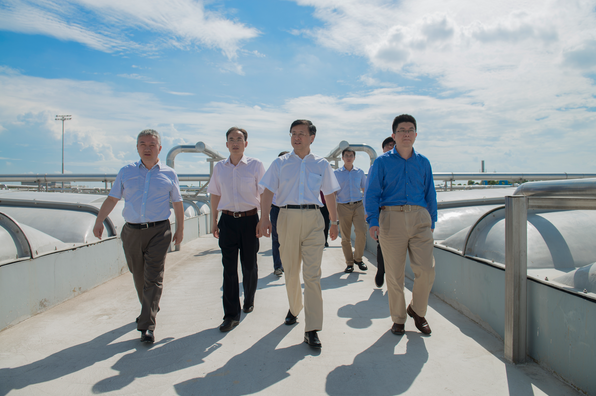 陳寅副市長到污水公司所屬白龍港廠調(diào)研