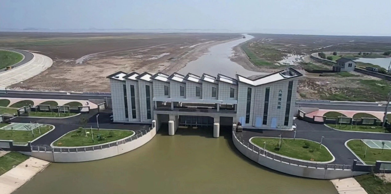 崇明島堡鎮(zhèn)港北等四座水閘外移工程完工