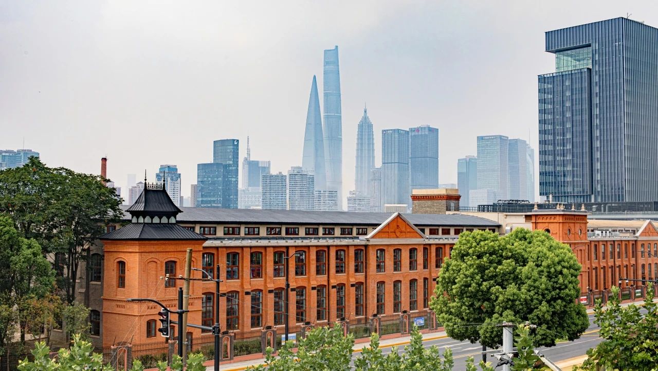  城投水務(wù)楊樹浦路670號英商怡和紗廠舊址修繕工程榮獲第五屆“上海市建筑遺產(chǎn)保護(hù)利用示范項目”