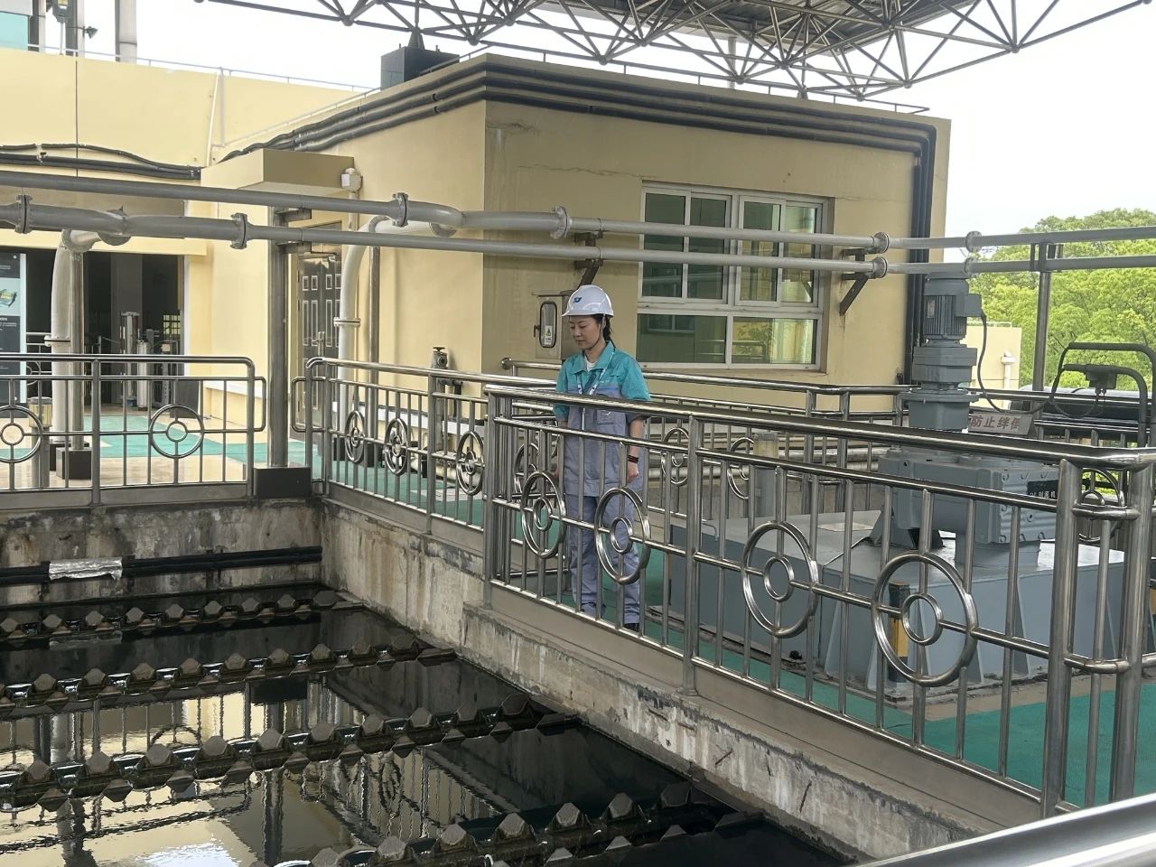 城投水務(wù)集團多措并舉保障“五一”節(jié)日期間供排水安全穩(wěn)定