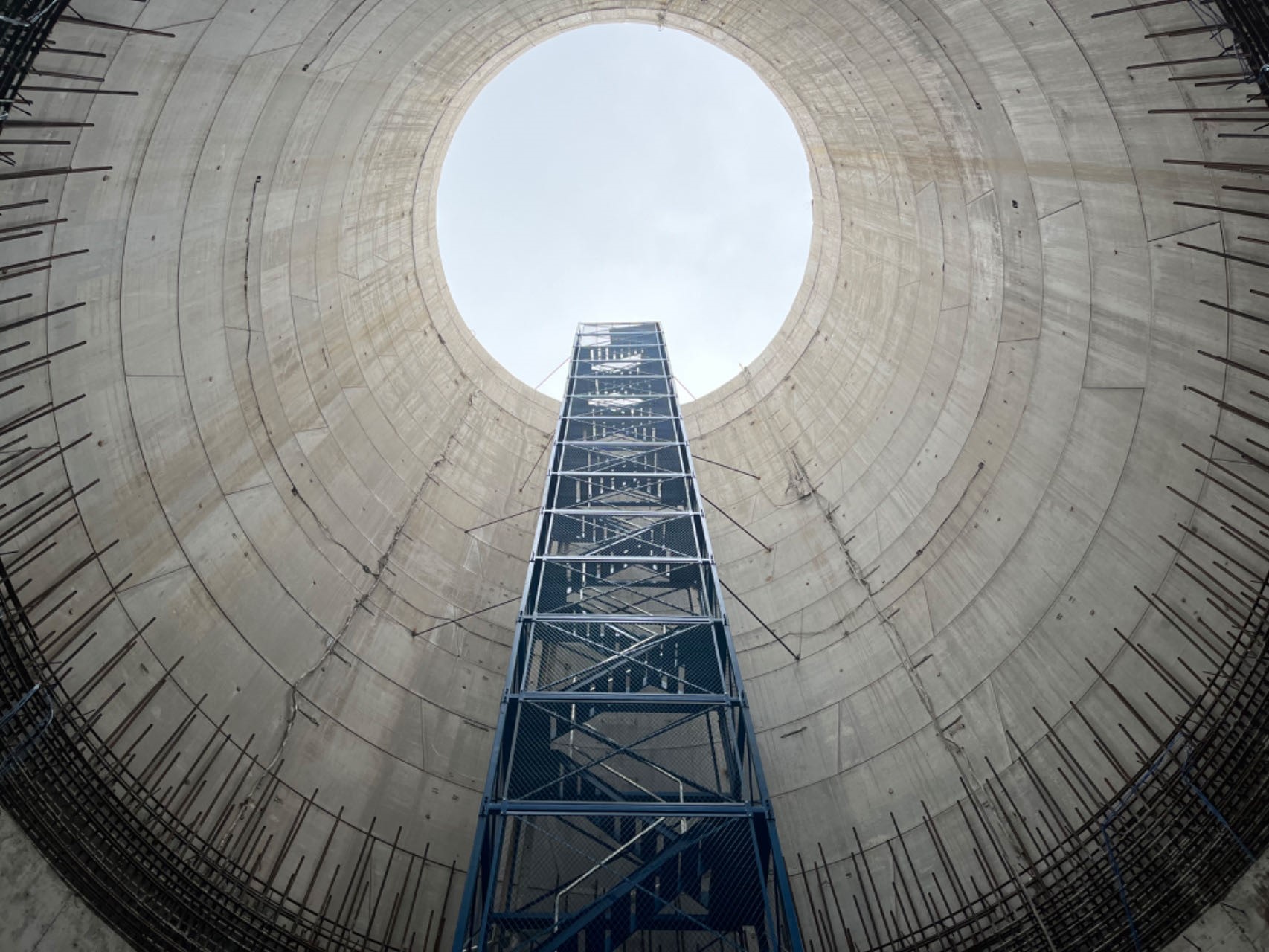 國(guó)內(nèi)首例VSM豎井工藝始發(fā)井頂管區(qū)間順利貫通